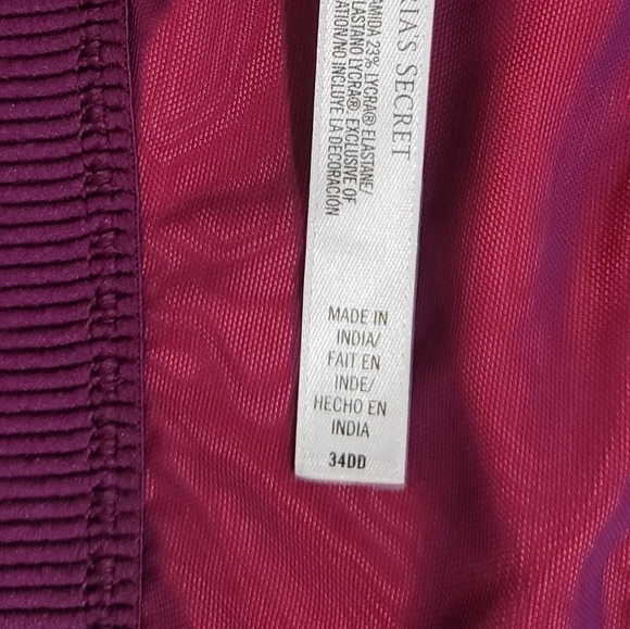 Victoria's Secret Wireless Sports Bra Size 34DD - Picture 13 of 15